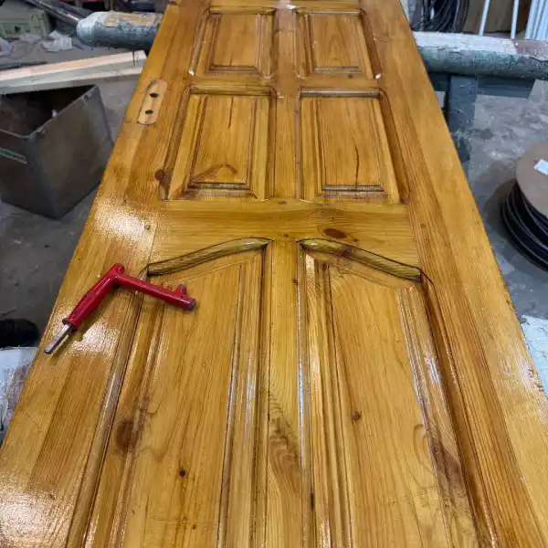 После реставрации деревянного окна